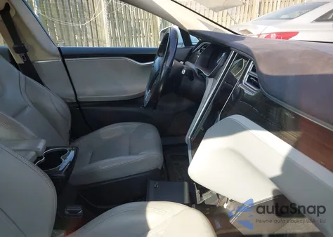 2015 Tesla Model S 70D/85D/P85D из США, поврежденный, VIN 5YJSA4H29FFP79735